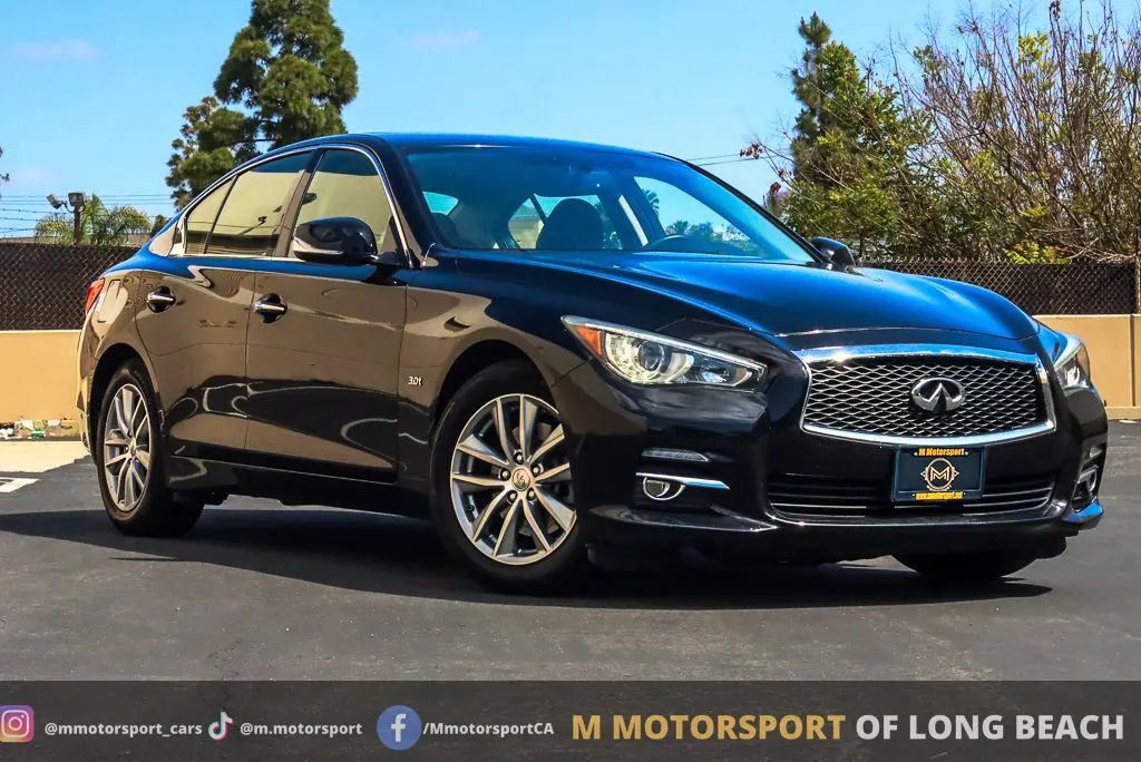 2017 INFINITI Q50