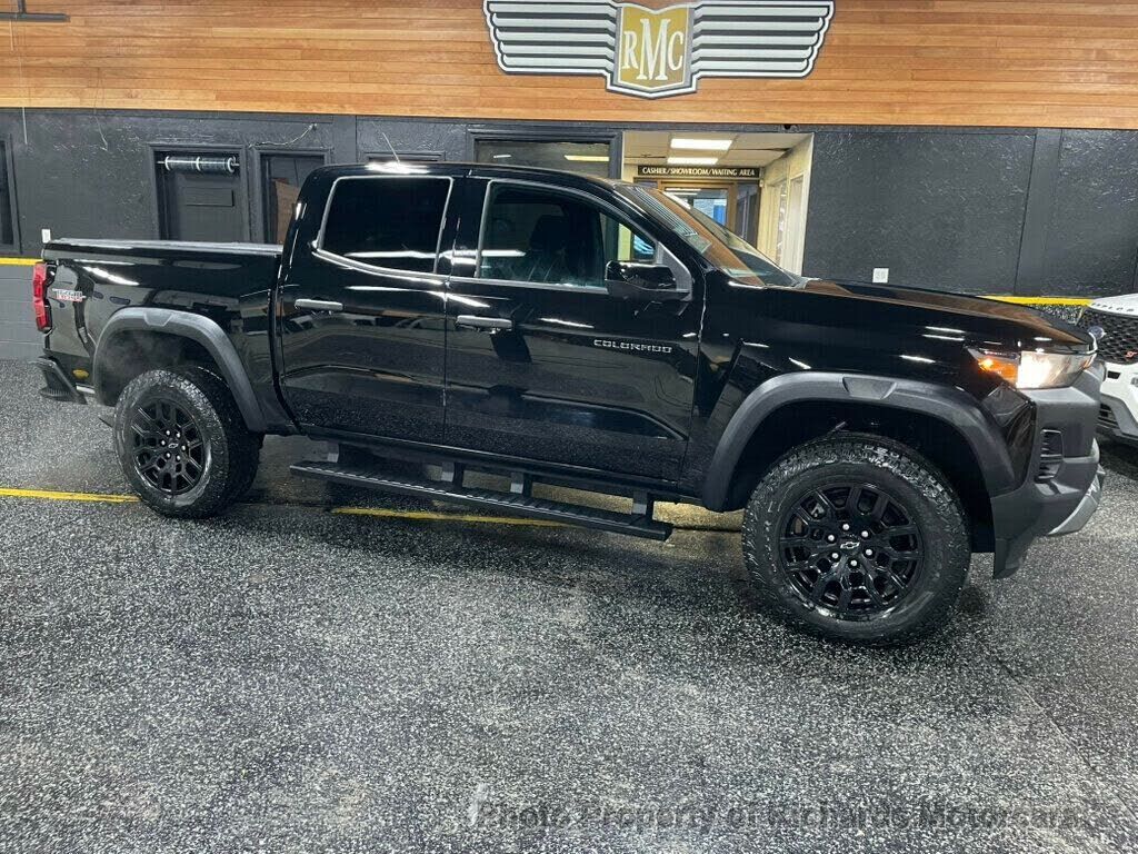 2023 CHEVROLET Colorado