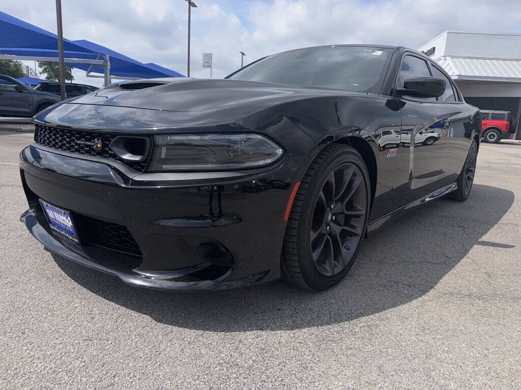 2022 DODGE Charger