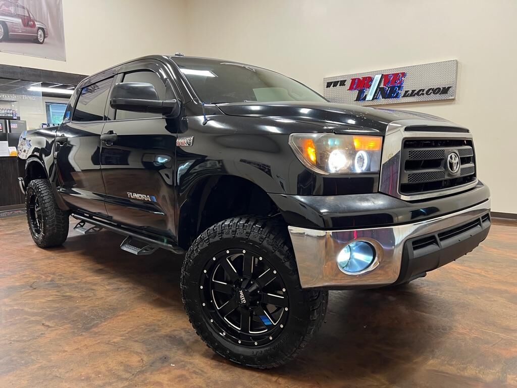 2010 TOYOTA Tundra