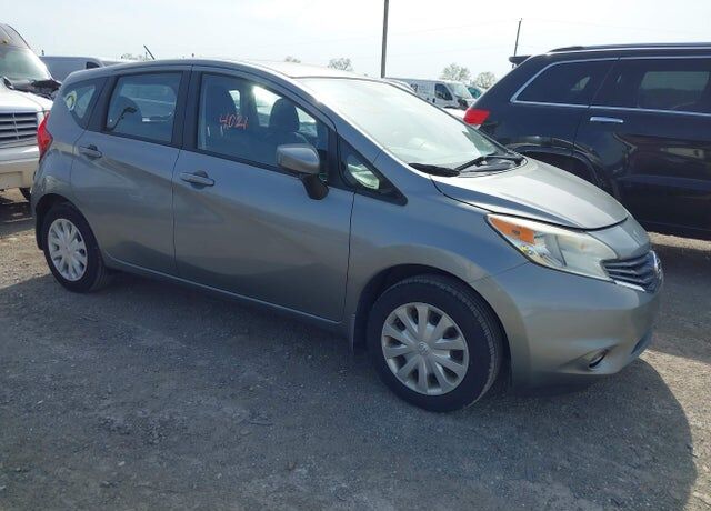 2015 NISSAN Versa