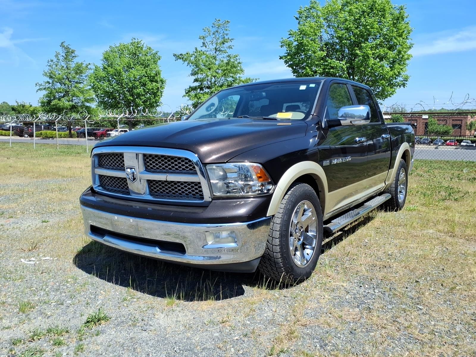 2011 DODGE Ram