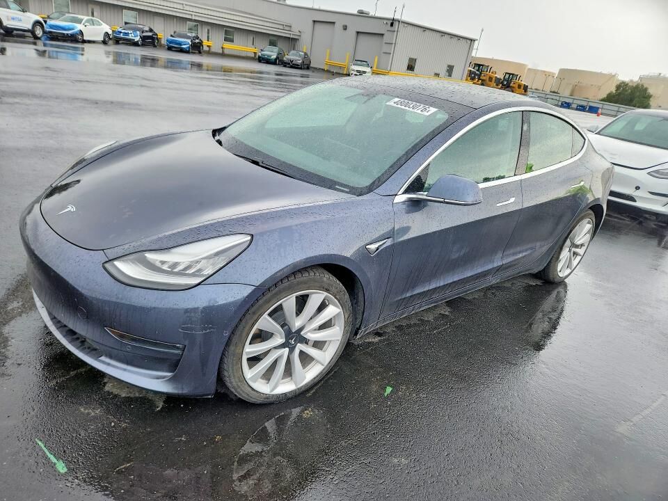 2020 TESLA Model 3