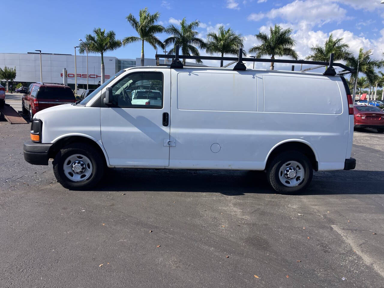2010 CHEVROLET Express
