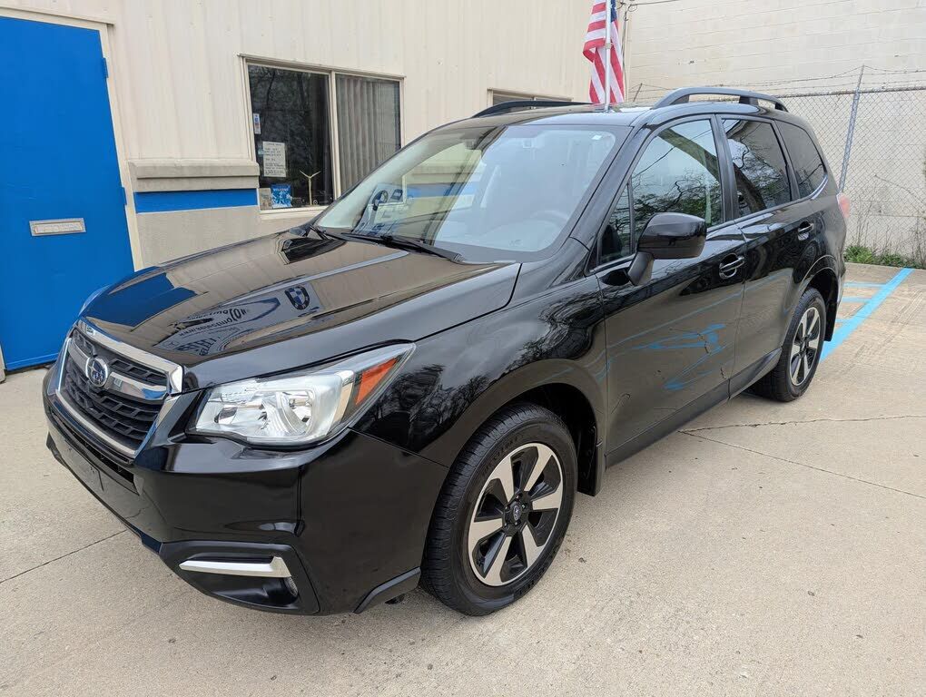 2017 SUBARU Forester