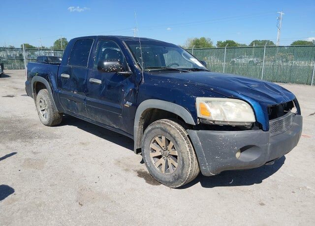 2006 MITSUBISHI Raider