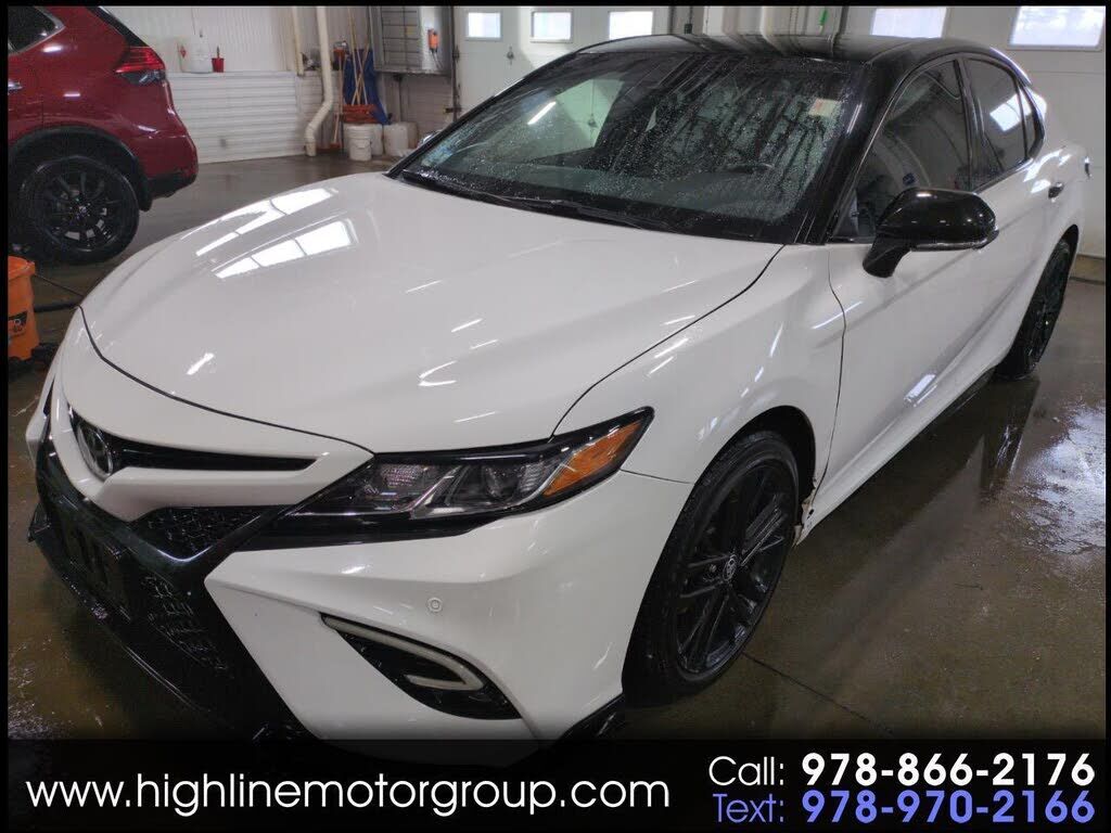 2018 TOYOTA Camry