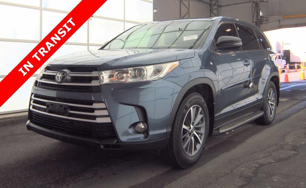 2019 TOYOTA Highlander
