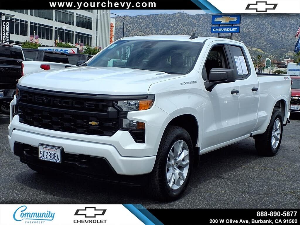 2025 CHEVROLET Silverado