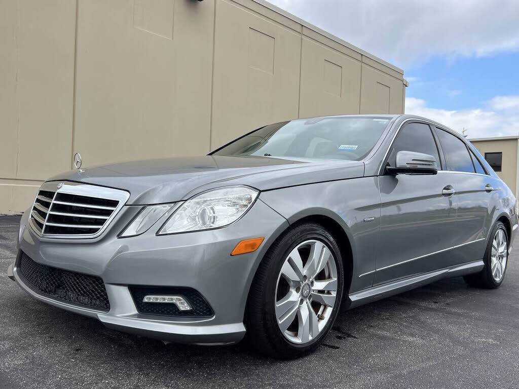 2011 MERCEDES-BENZ E-Class