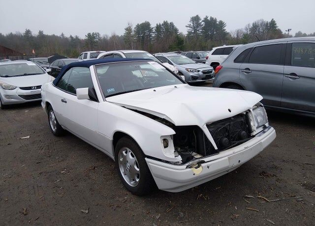 1995 MERCEDES-BENZ E-Class