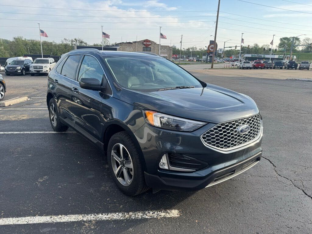 2024 FORD Edge
