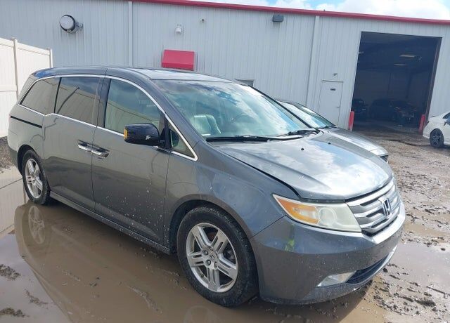 2011 HONDA Odyssey
