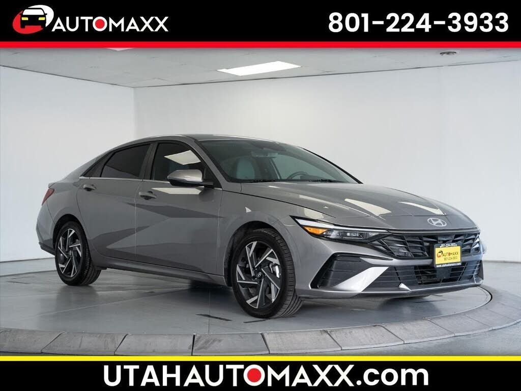 2025 HYUNDAI Elantra