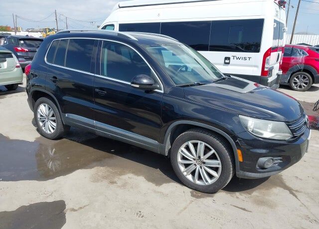 2012 VOLKSWAGEN Tiguan