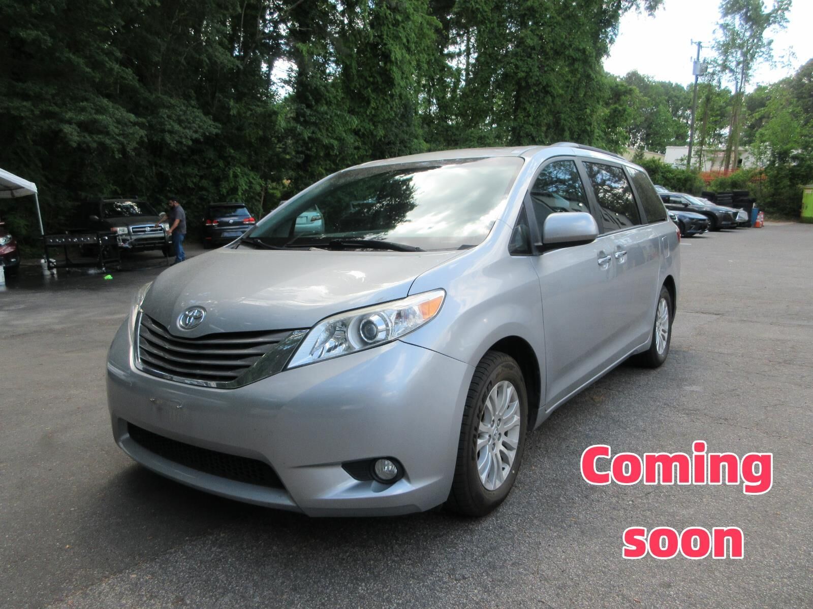 2017 TOYOTA Sienna