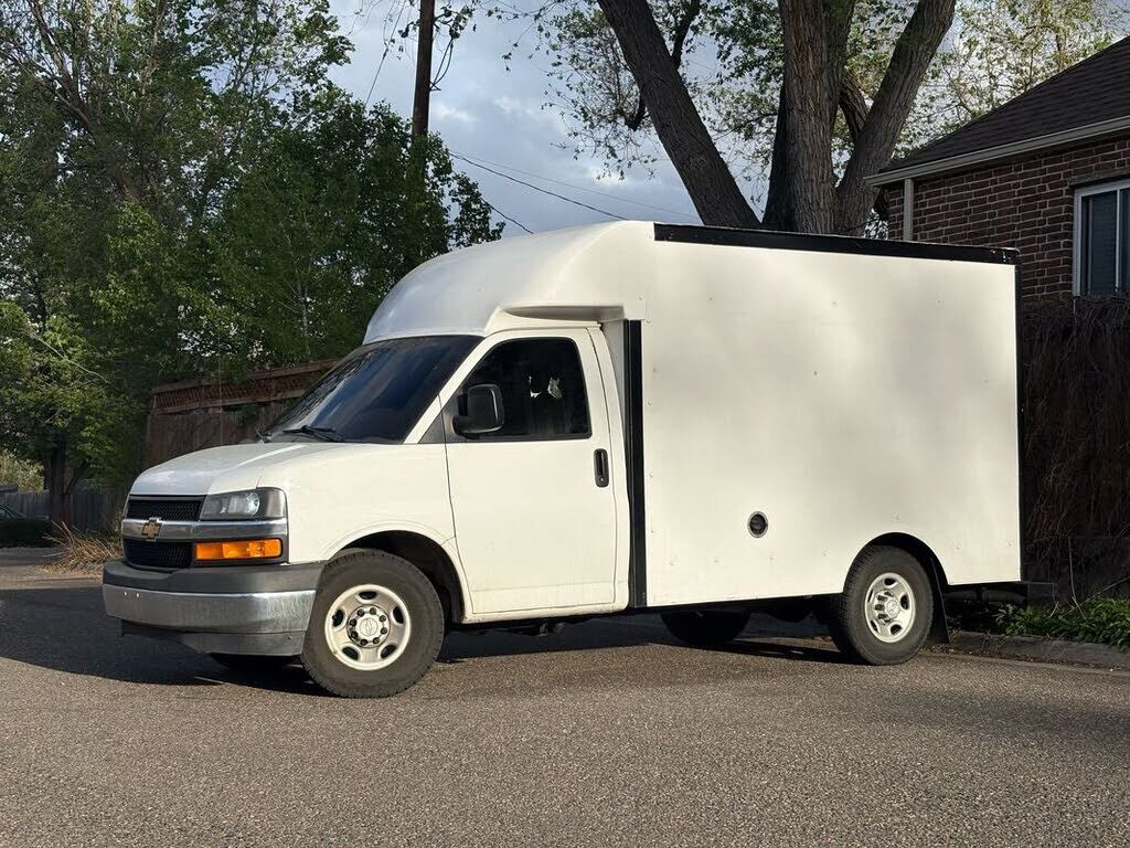 2020 CHEVROLET Express