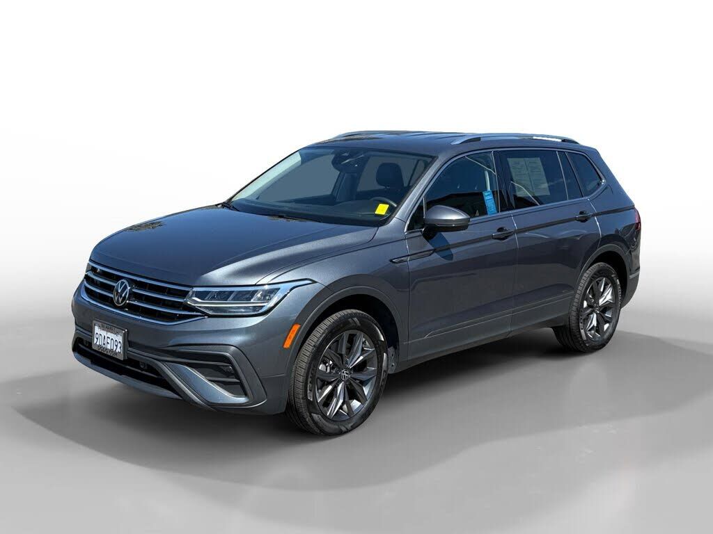 2022 VOLKSWAGEN Tiguan