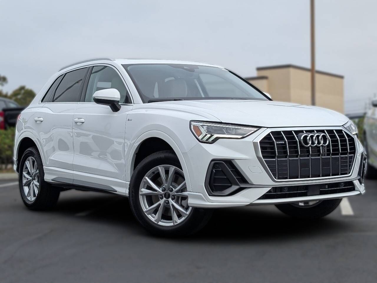 2025 AUDI Q3