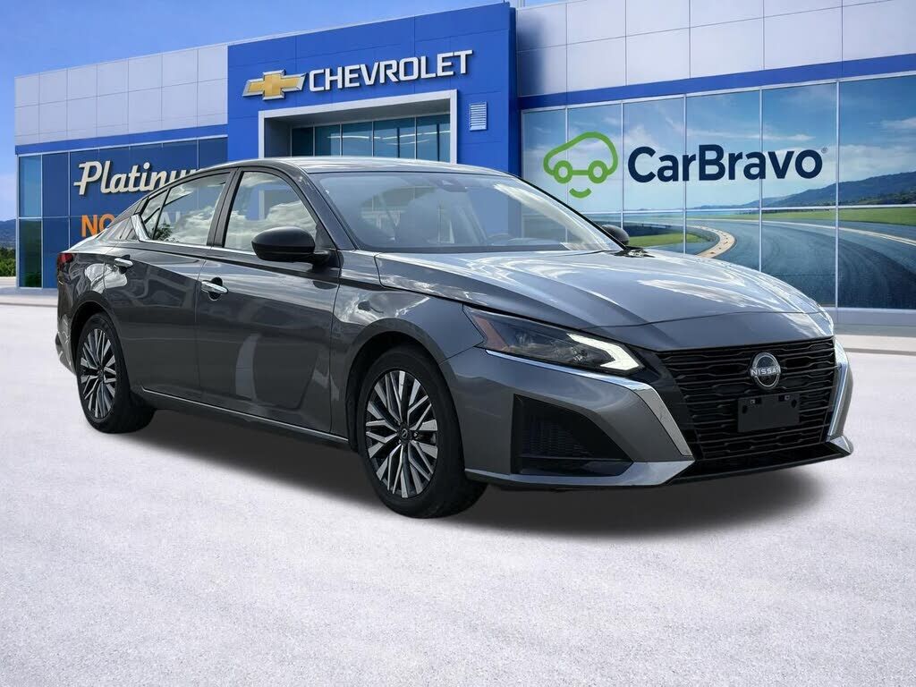 2024 NISSAN Altima