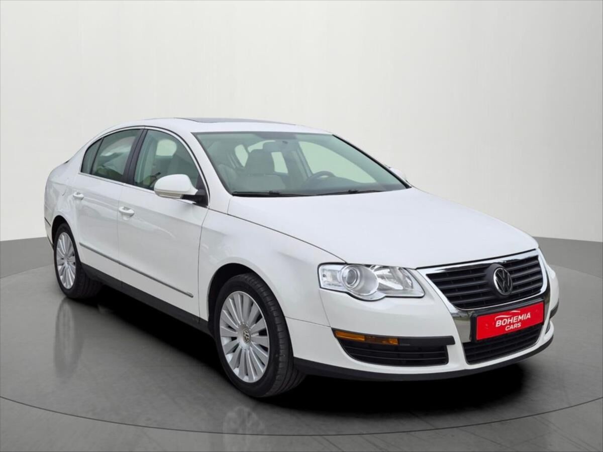 2010 VOLKSWAGEN Passat