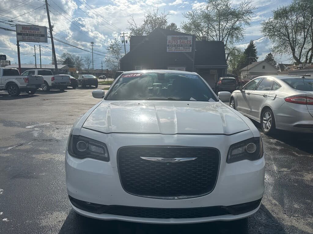 2016 CHRYSLER 300