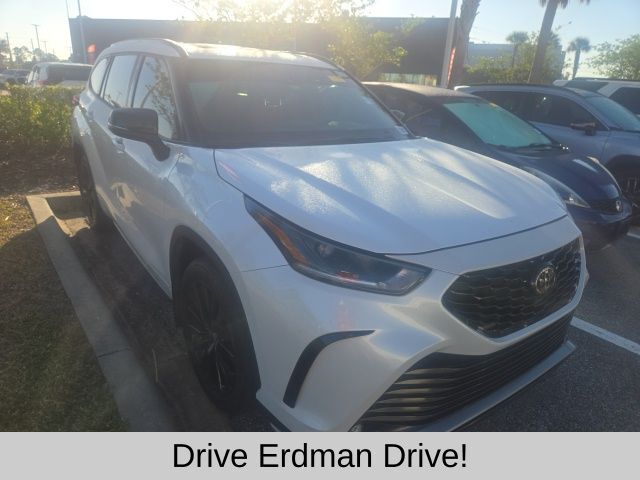 2023 TOYOTA Highlander