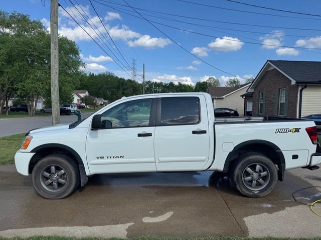 2013 NISSAN Titan