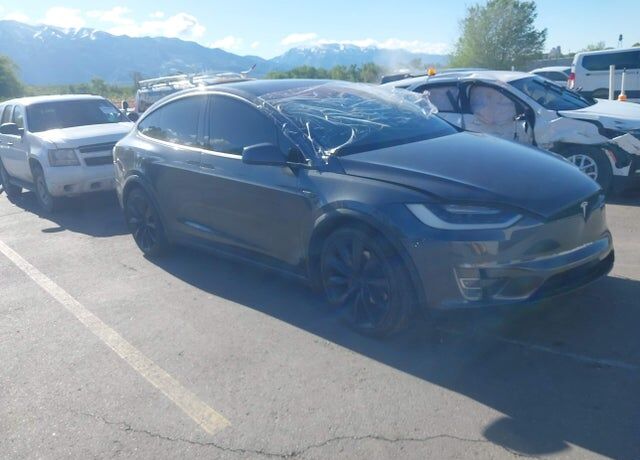 2016 TESLA Model X