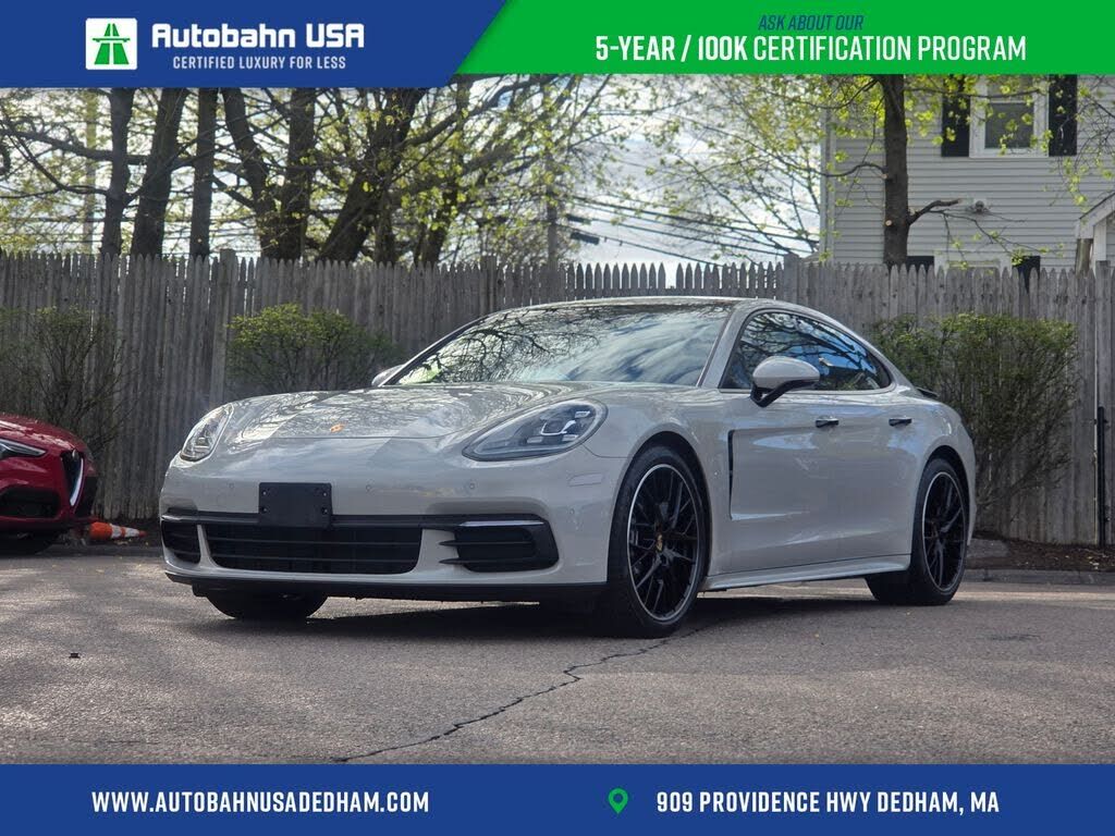 2020 PORSCHE Panamera