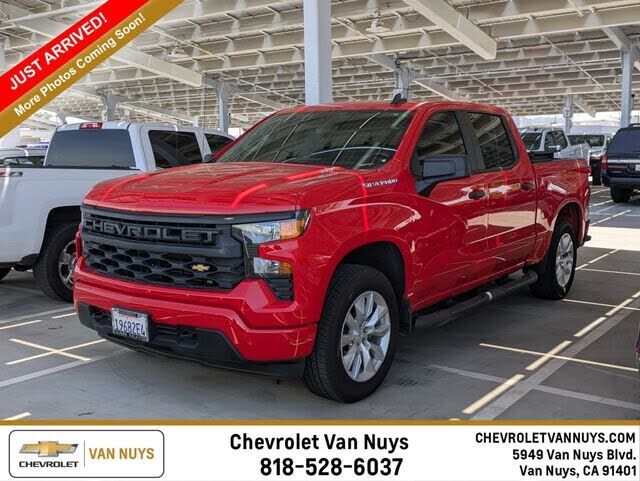 2025 CHEVROLET Silverado