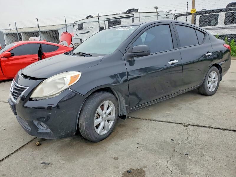 2012 NISSAN Versa