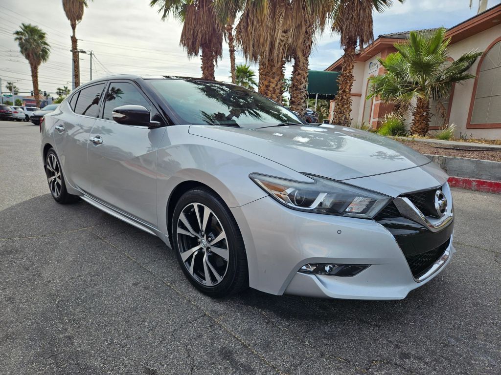 2017 NISSAN Maxima