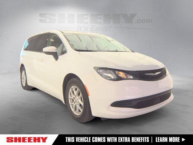 2023 CHRYSLER Voyager