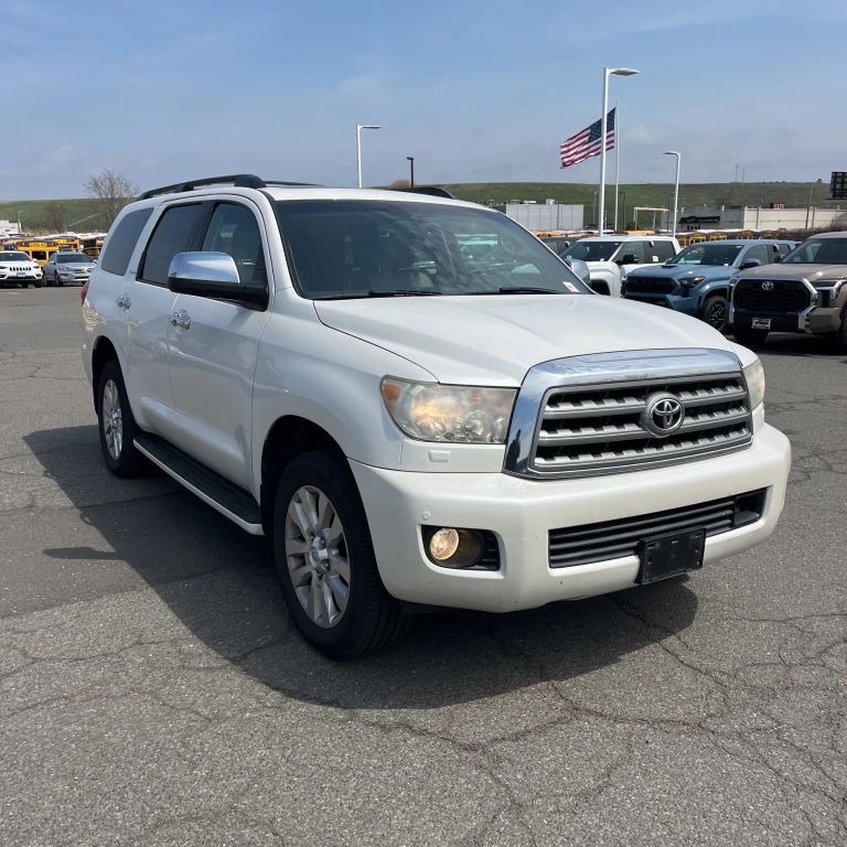 2015 TOYOTA Sequoia