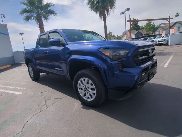 2024 TOYOTA Tacoma