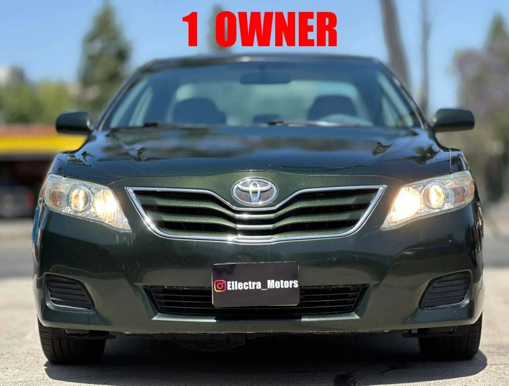 2011 TOYOTA Camry