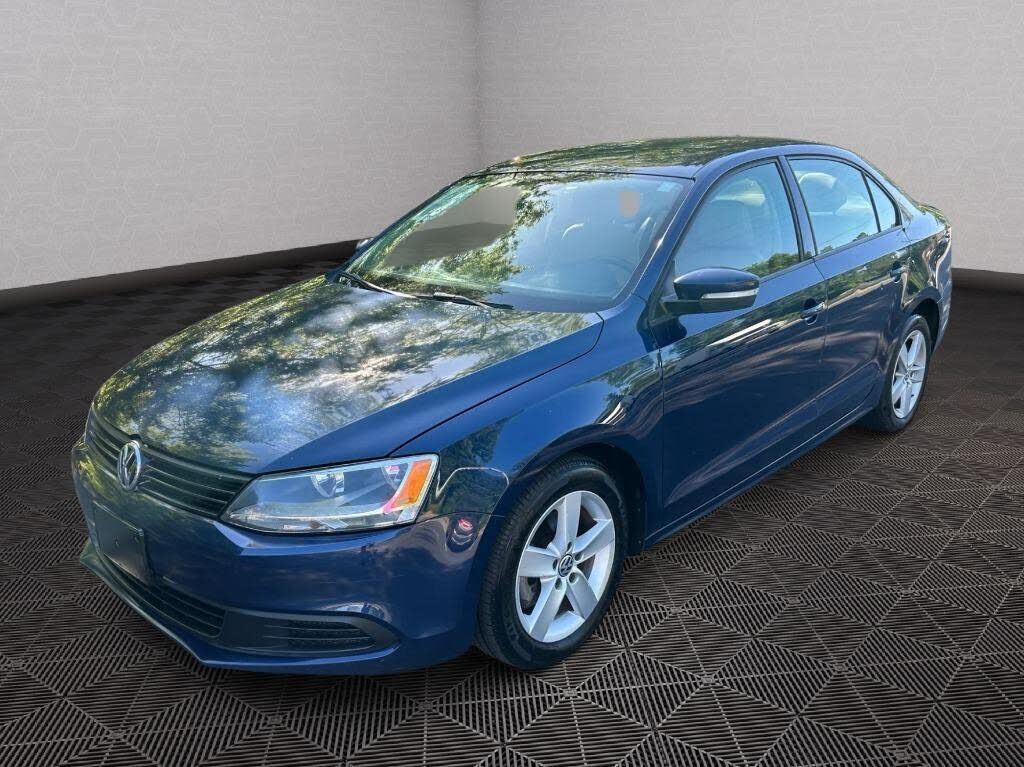 2012 VOLKSWAGEN Jetta