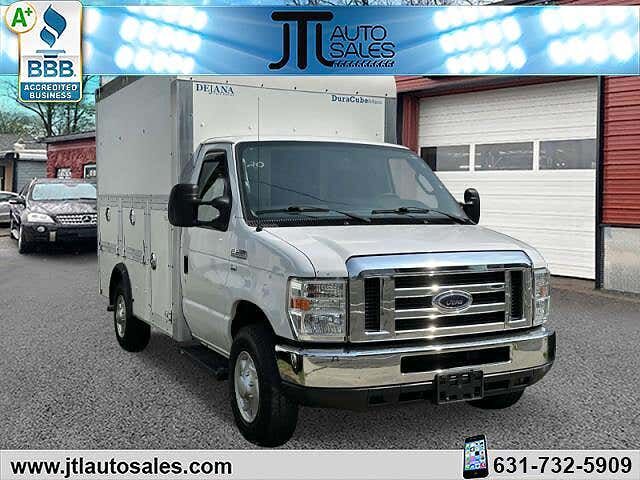 2013 FORD E-350