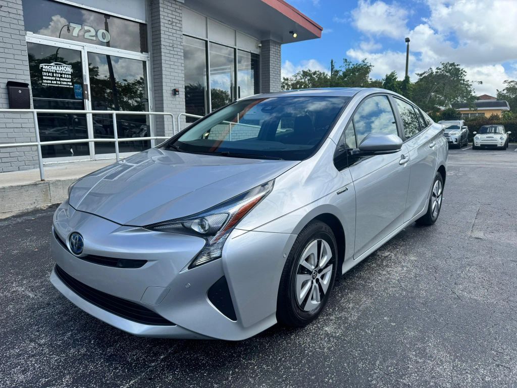 2016 TOYOTA PRIUS