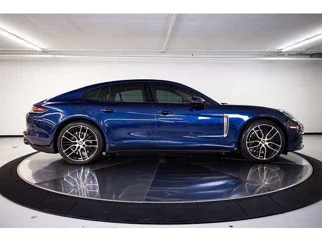 2023 PORSCHE Panamera