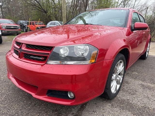 2013 DODGE Avenger