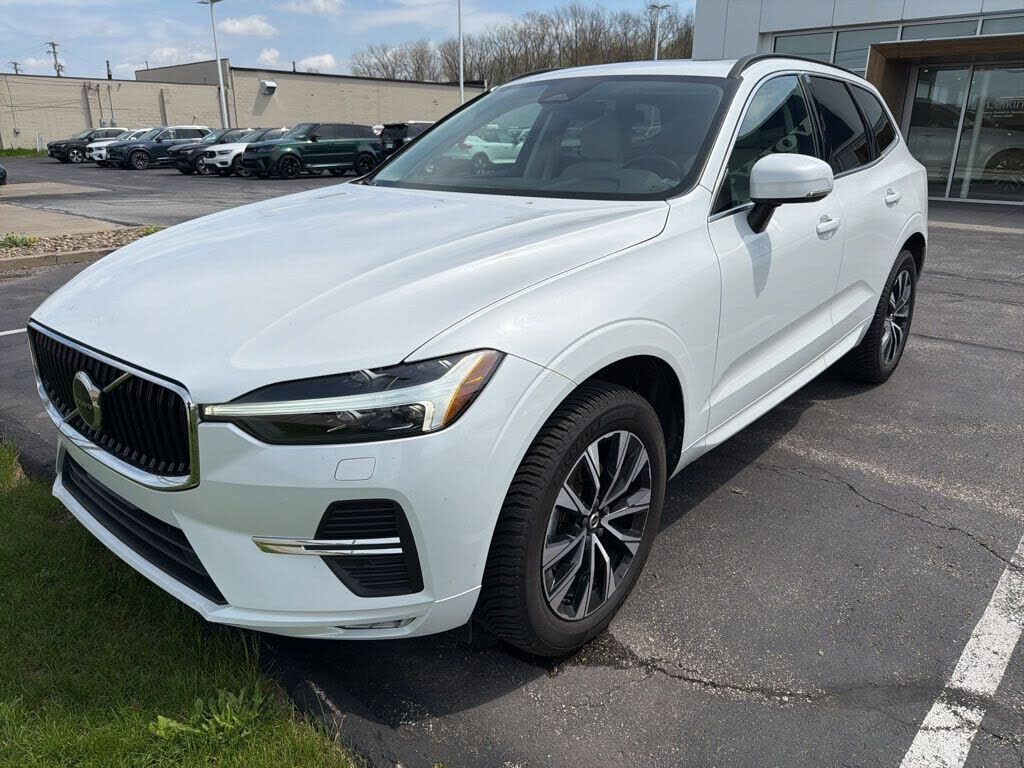 2023 VOLVO XC60