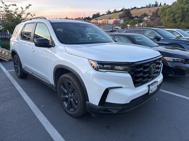 2025 HONDA Pilot