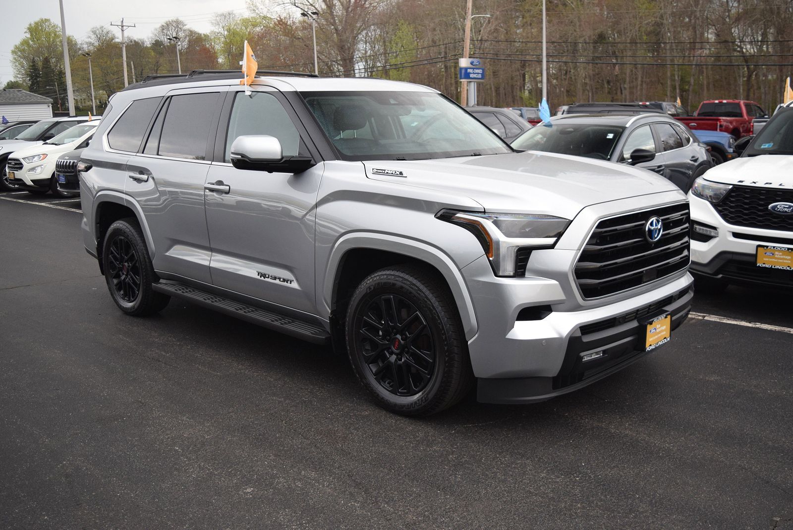 2024 TOYOTA Sequoia