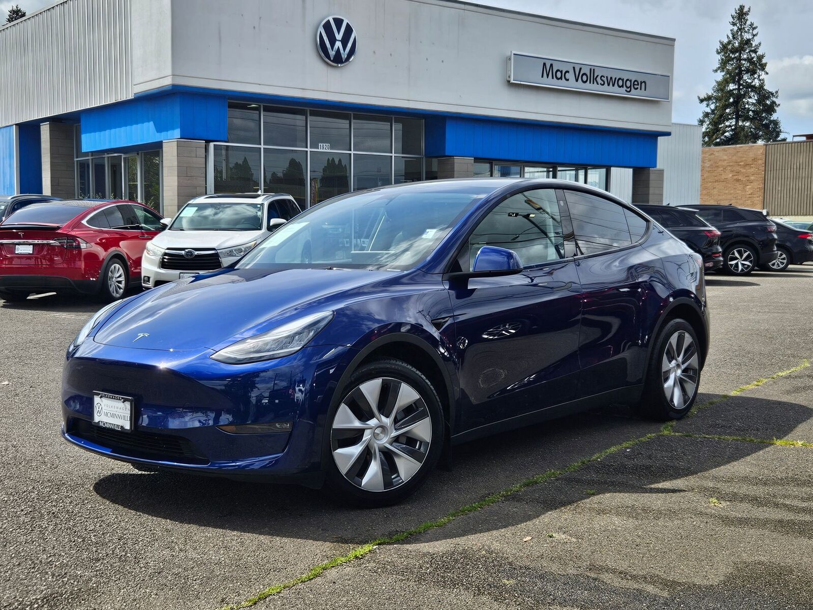 2023 TESLA Model Y