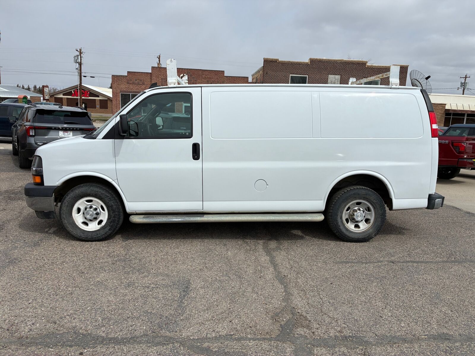 2019 CHEVROLET Express