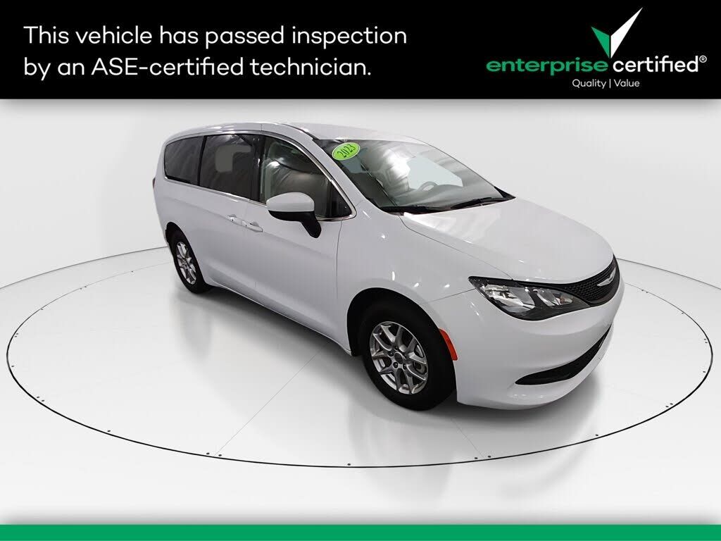 2023 CHRYSLER Voyager