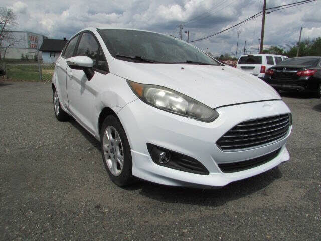 2015 FORD Fiesta