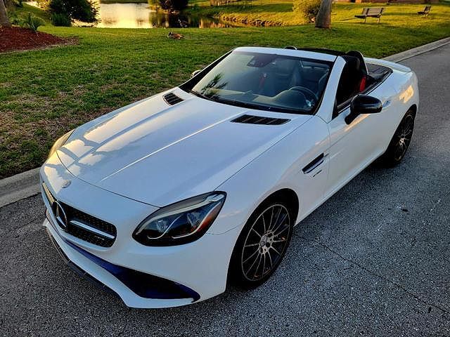 2017 MERCEDES-BENZ SLC-Class
